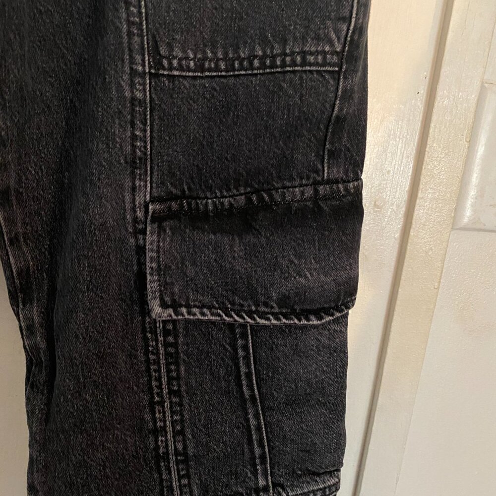NWOT FRAME Black Denim Cargo Jeans Size 26 - Picture 3 of 4